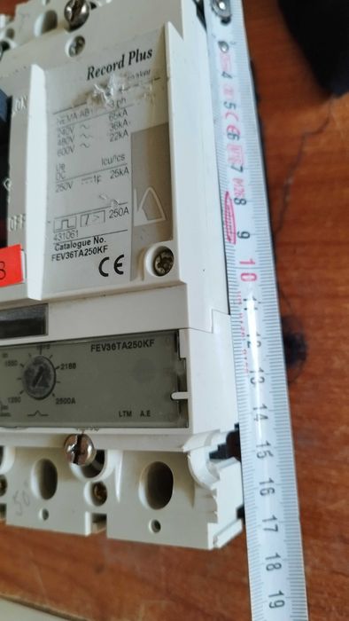 Шалтер прекъсвач General Electric FE 250 - трифазен 250A