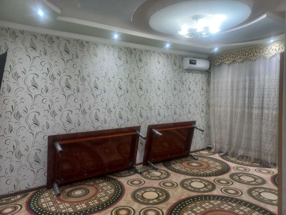 Продаётся квартира в мирабаском районе ул чехова  115кв .5 ком