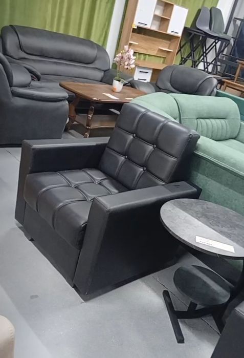 Мебельный Кресло ромашка  сотилади