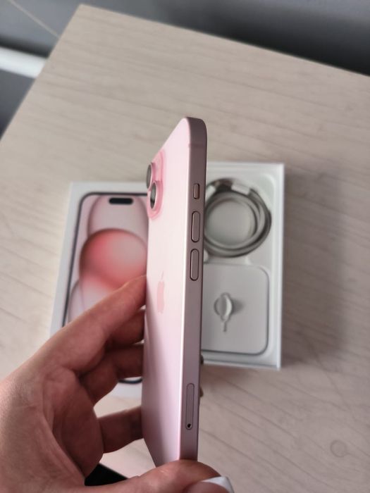 IPhone 15 с гарантией