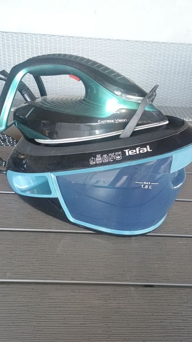 Stație de călcat Tefal express vision
