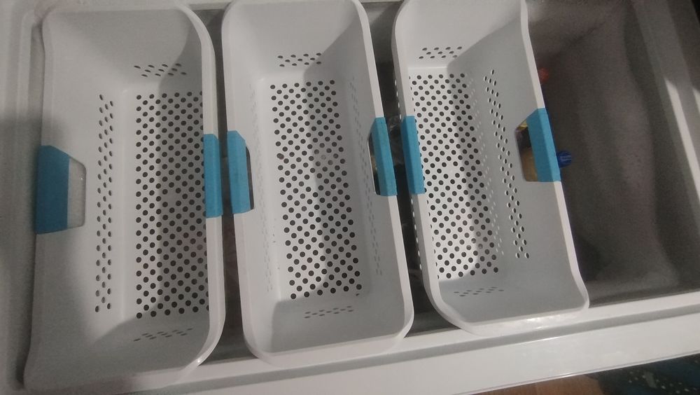 Продам морозильник