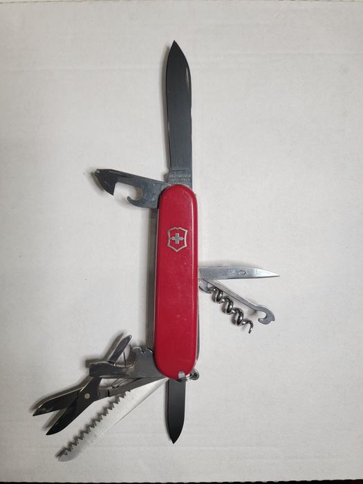 Нож Victorinox Huntsman