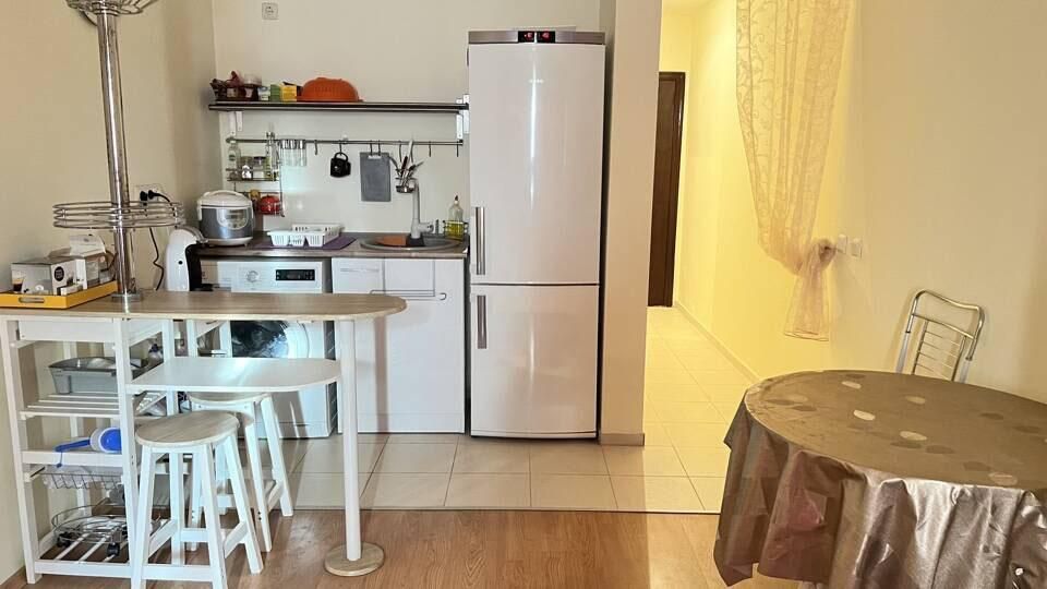 Продава се Двустаен апартамент в Бургас, Център - 74 кв.м за 1000 €/кв.м - Снимка #5