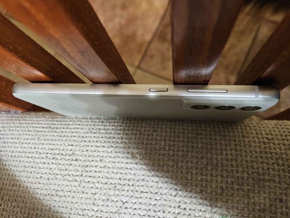 Продавам Samsung fe21 зелен