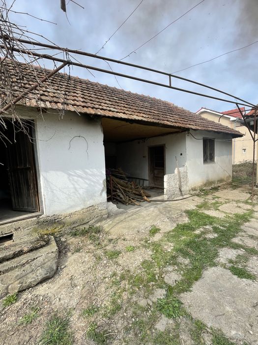 Vand casa in Carandeni (22 km  de Oradea)/Schimb cu apartament