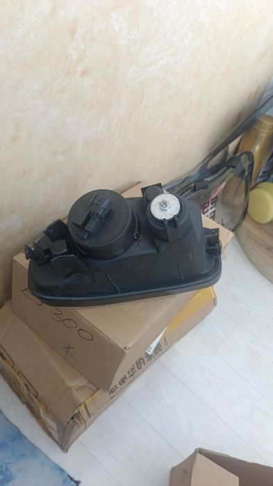 Продам противотуманки от Лексус ес 300