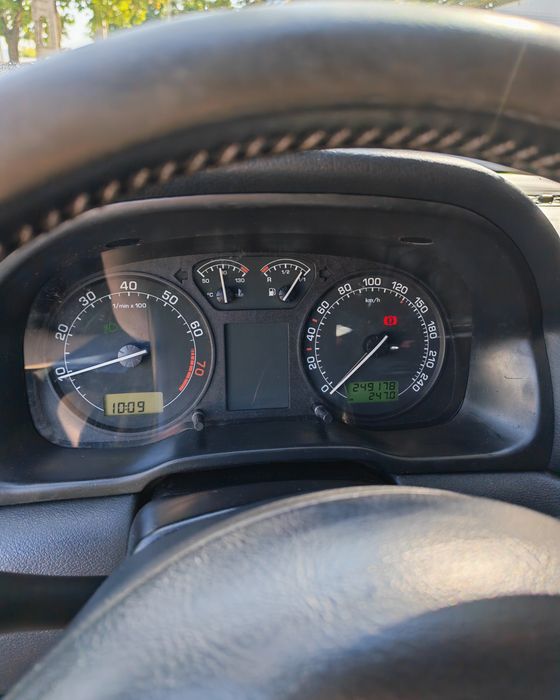 Skoda Octavia 1.6 mpi