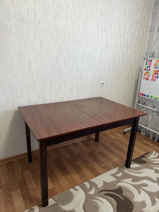 Продам столы 2шт