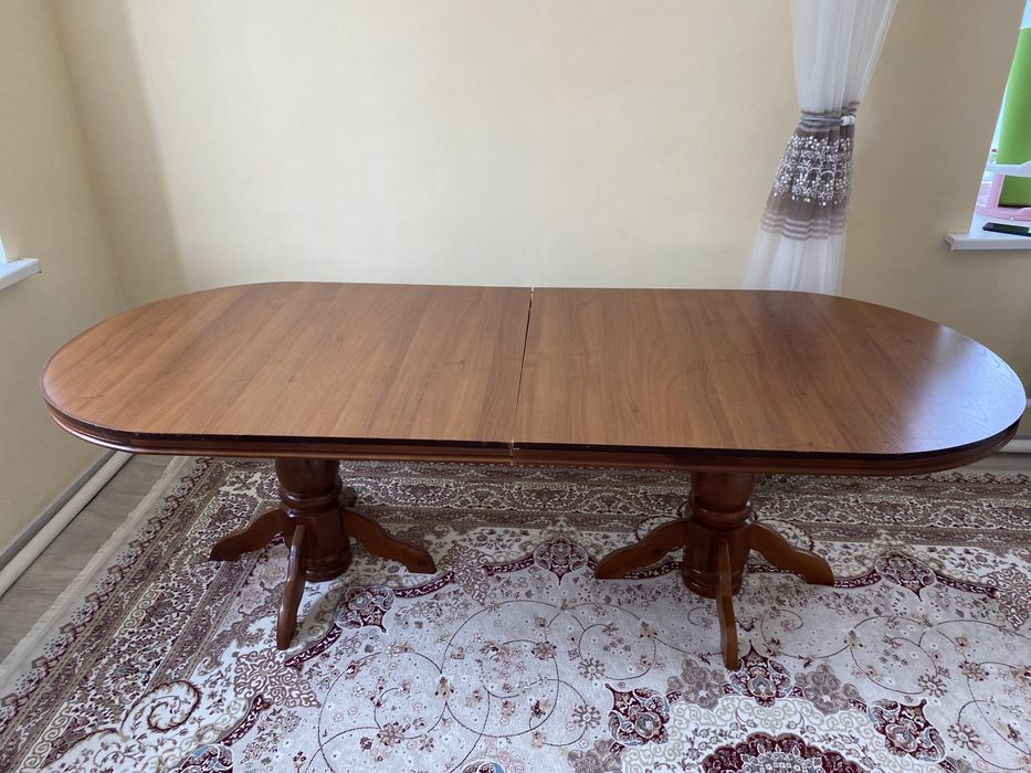 Продам стол и стулья