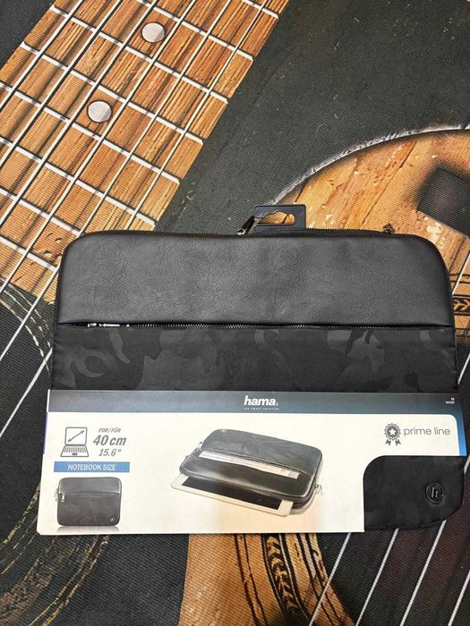 Huse noi de la Hama pentru notebook