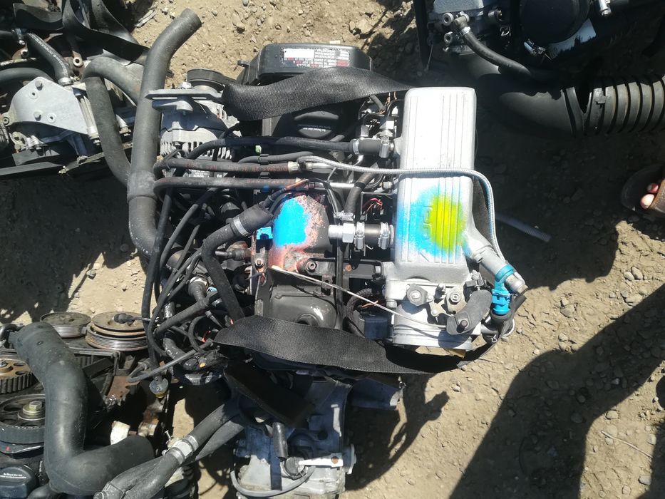 Двигатель на Опель Фольксваген вента Голф Ауди Мазда мерседес