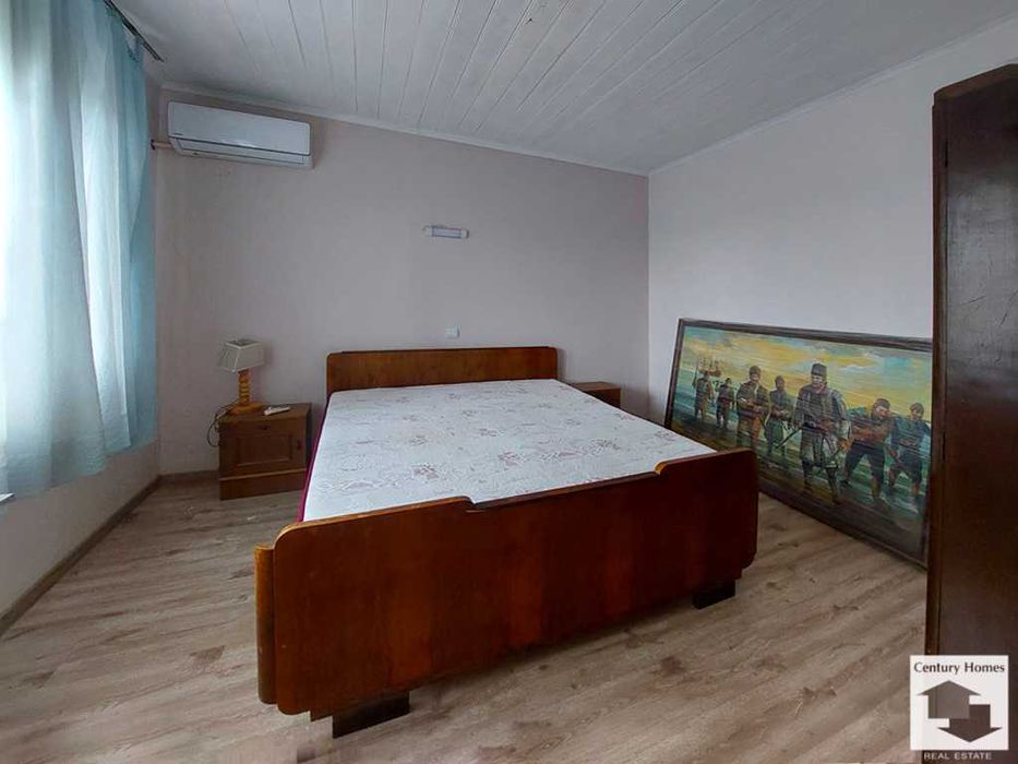 140337 Уникален имот с 5 дка двор и две къщи в с. Паскалевец