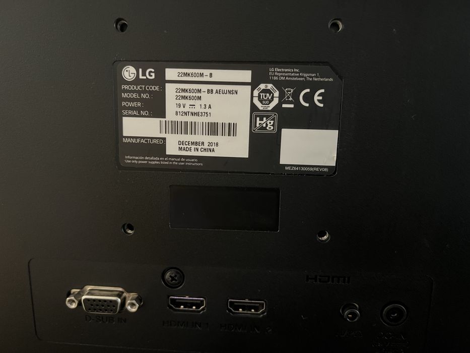 Монитор LG 22’ (22MK600M) с пукната матрица