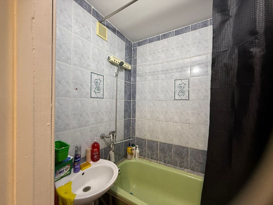 Продам 2 ком квартиру Обл больница 20400