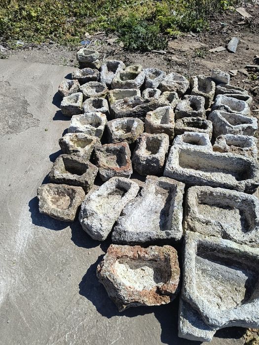 Кашпи от естествен камък