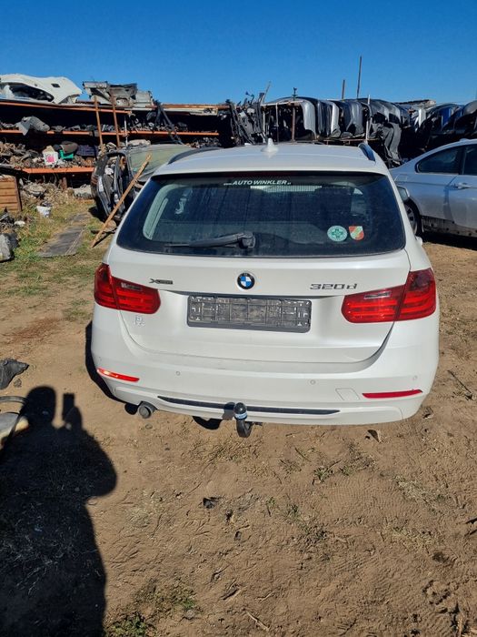 Продавам на части бмв ф31 320д 4×4 184кс 13г