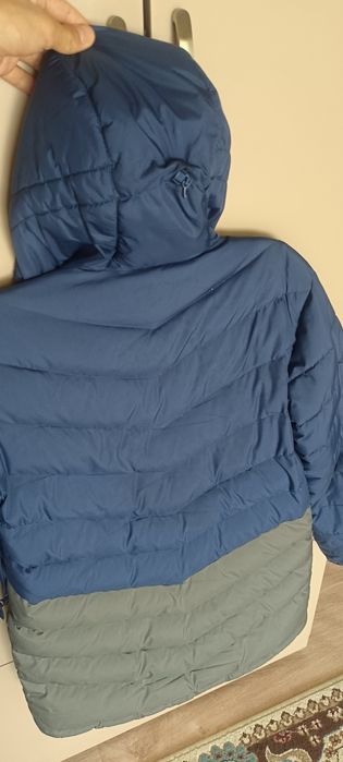 Продаю ветровку куртка