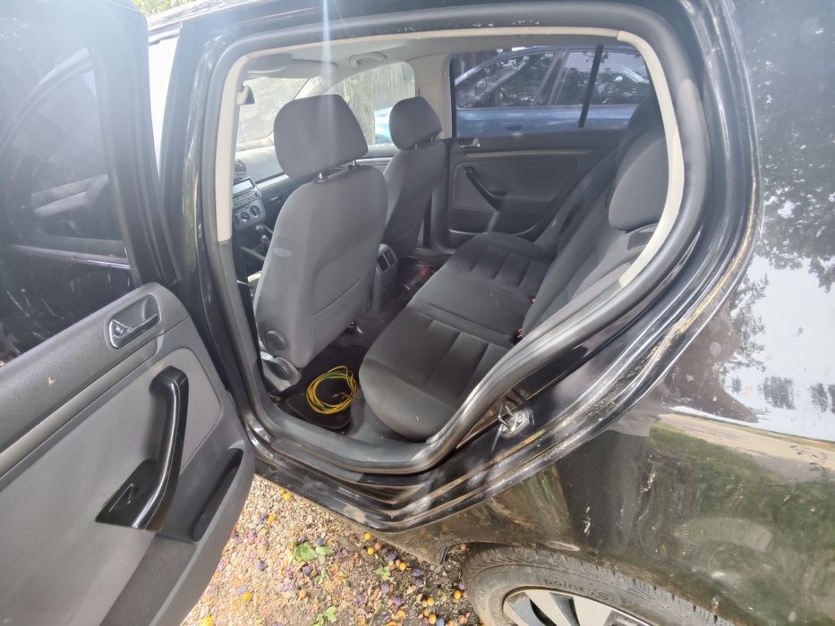 Golf 5 1.9 tdi 105 cp