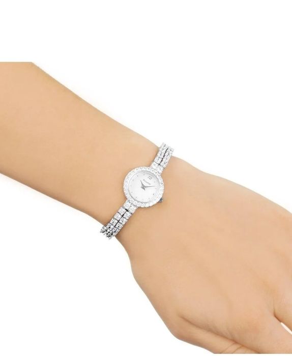 Дамски ръчен часовник Accurist