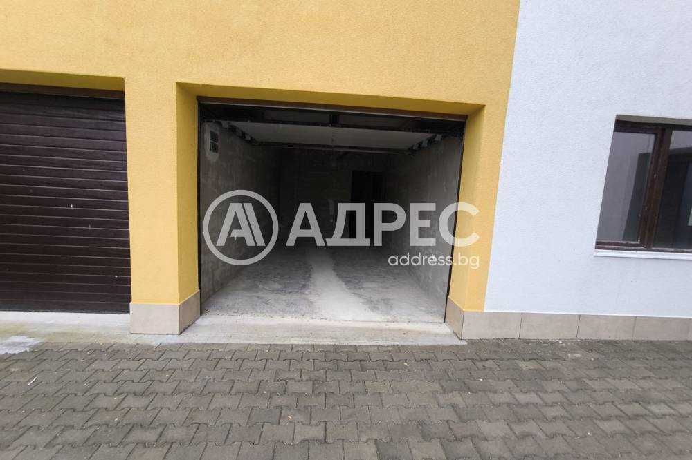Продава се Гараж / Паркомясто в Разград, Орел - 19 кв.м за 569 €/кв.м - Снимка #1