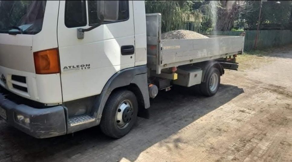 Executam lucrări cu utilaje defrișări terenuri și totcat resturi veget