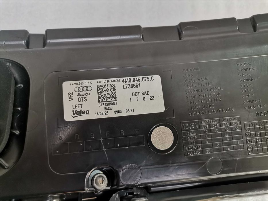 4M0945075C Нов LED Ляв Стоп Audi Q7 SQ7 4M Facelift