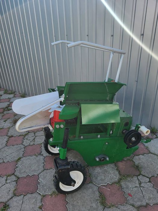Cositoare rotativă pentru tractorase cu transmisie pe curele