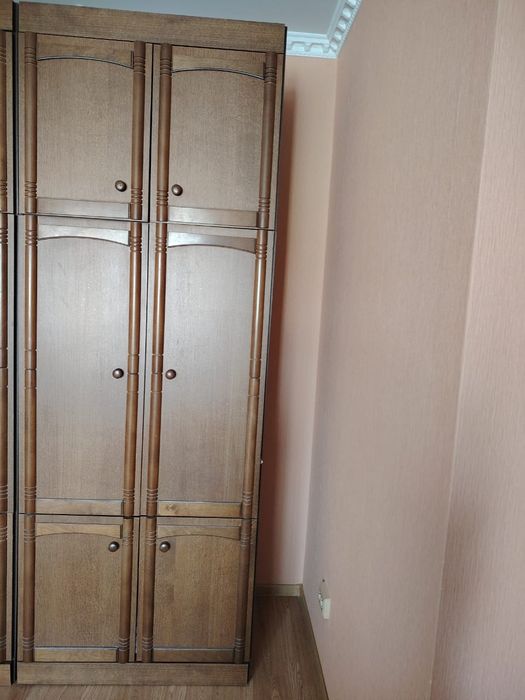Продам Шкафы дуб