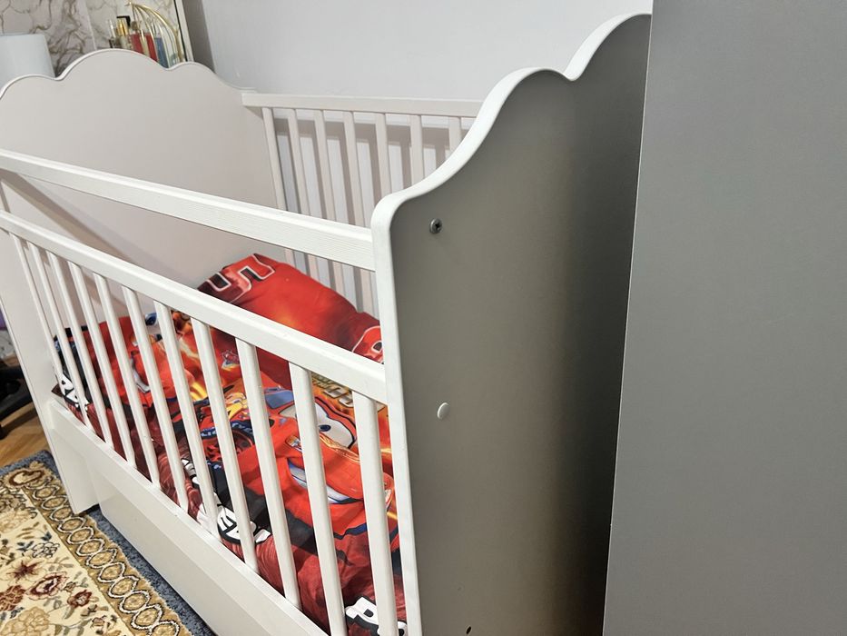 Продам детский манеж-кровать 28000