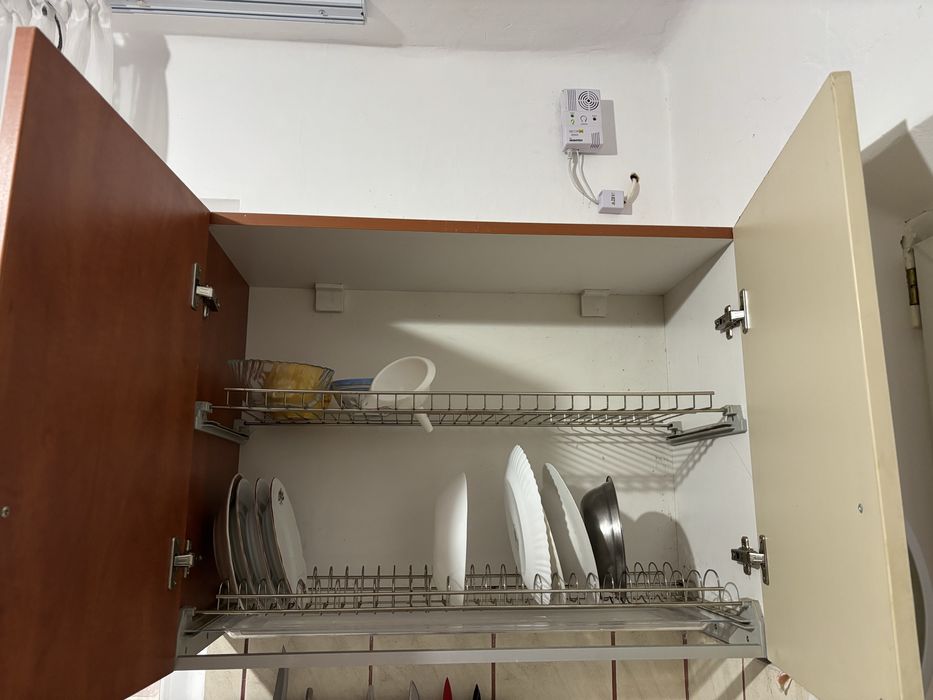Bucatarie modulara in stare buna + hota noua