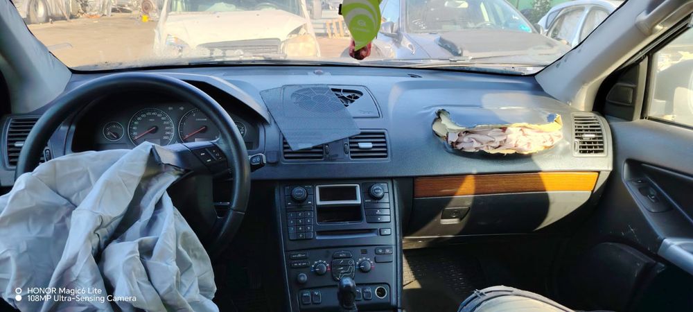 Dezmembrez Volvo XC90 - 1 (2002 - 2006), 2.4 D5244T4, manual, D5244T4