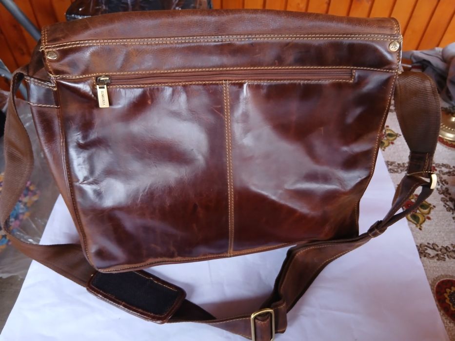 Genți din piele naturala Visconti & Cașual