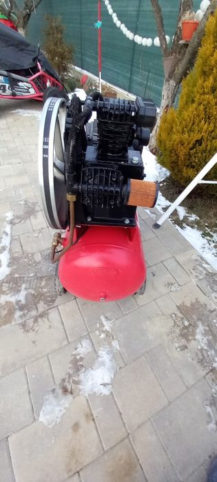 compresor aer în 3 cilindrii Hercules