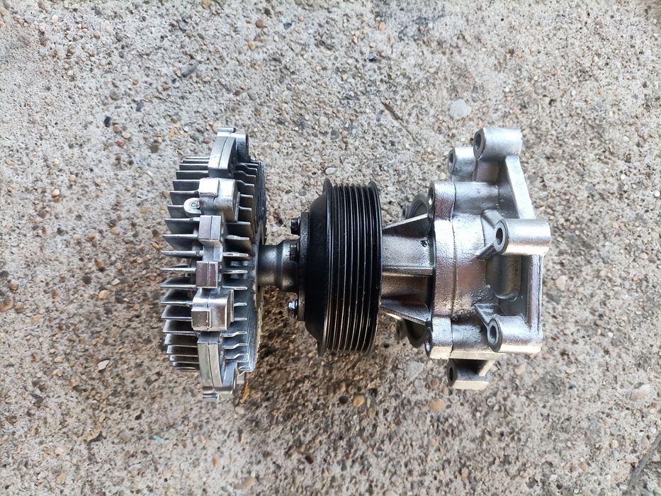 Вентилатор на радиатора+перка за охлаждане+водна помпа за Киа Соренто