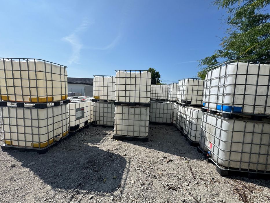 Bazin 1000L , IBC , butoi