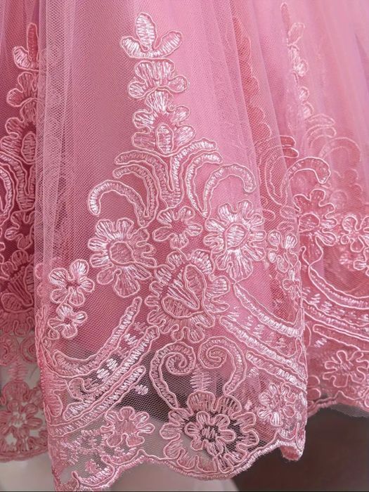 Платье торжественное