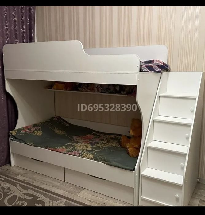 Продам двухярустную детскую кровать