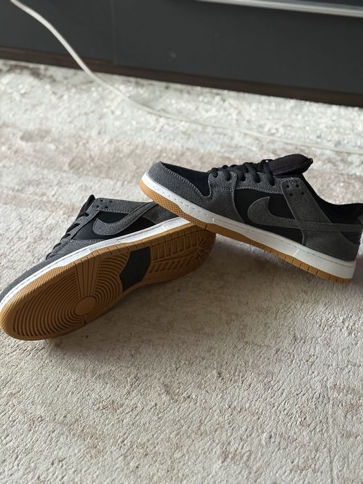 Кроссовки: Nike Dunk в сером цвете