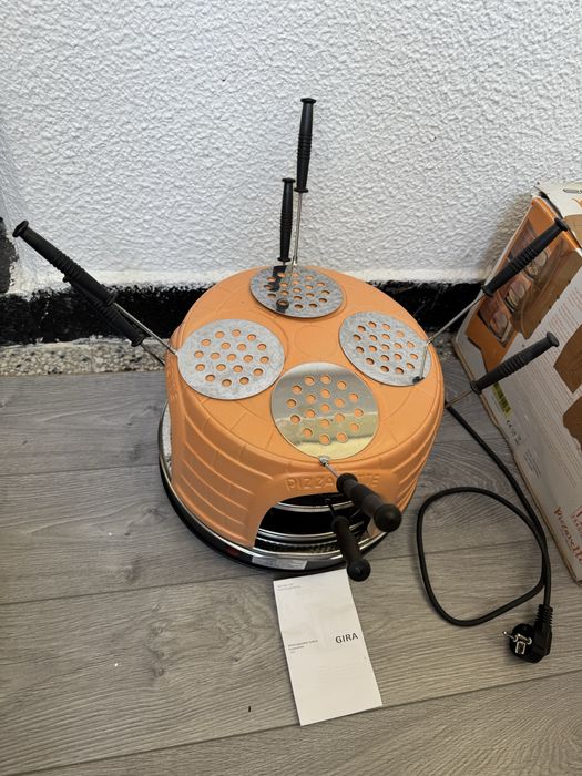 Парти Фурна Пицарник за Мини Пици Emerio Pizzarette PO-116124.1 (За 8 души, 1500W)