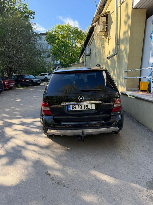 Mercedes ML320 cu fiscal 2008 anul