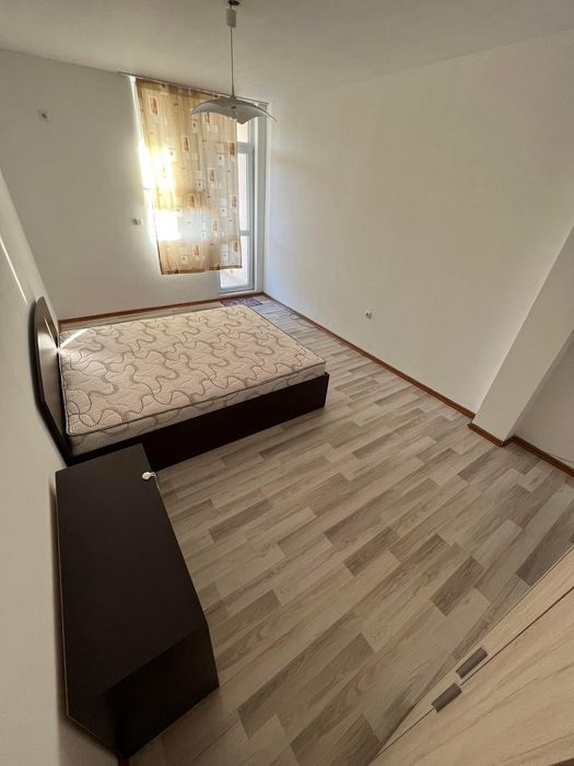 Дава се под наем Тристаен апартамент в Бургас, Меден рудник - зона А - 120 кв.м за 357 € - Снимка #8