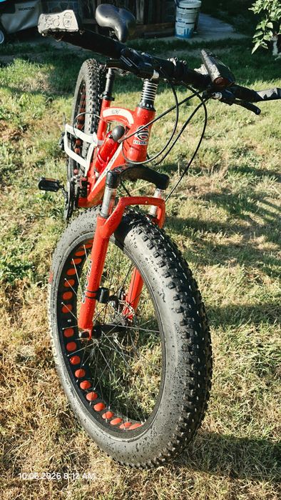 Fatbike YILONG 26x4.0 Full Suspension, cadru 17", frâne pe disc – stare bună