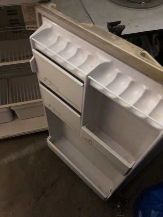 Холодильник холдильник