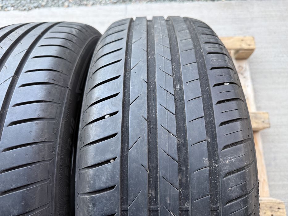 2бр. ОТЛИЧНИ Летни Гуми С Борд 215/55R/18 -VREDESTEIN- DOT:0824- 6.7мм.