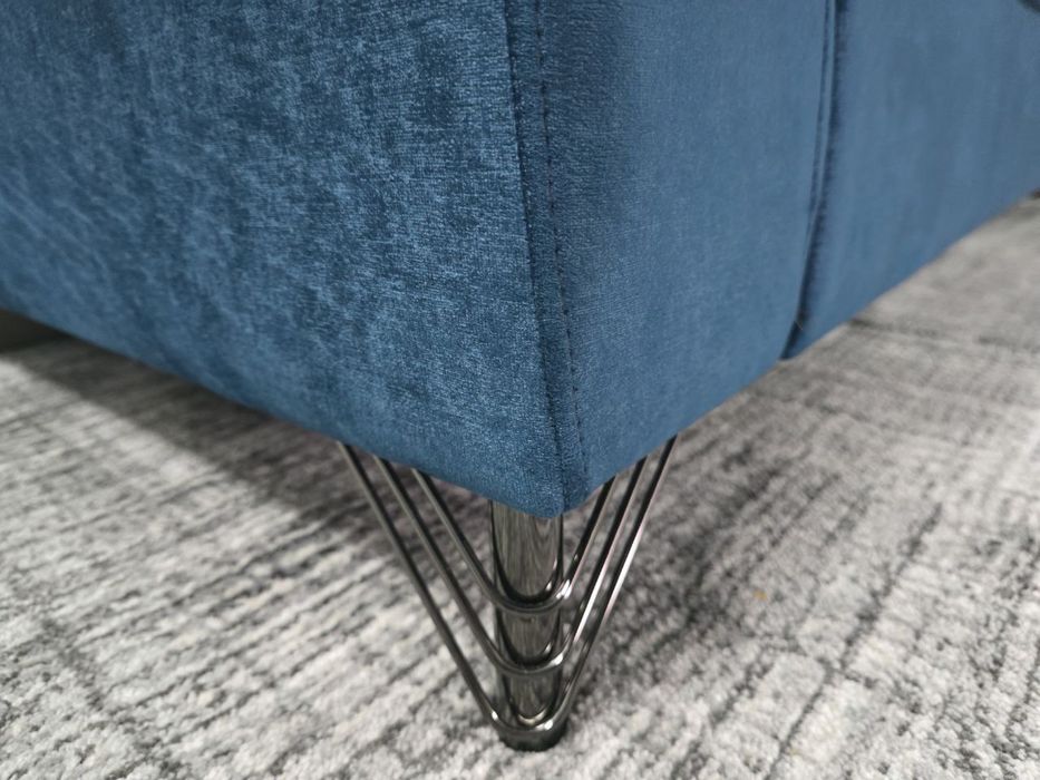 Продам новый стильный диван