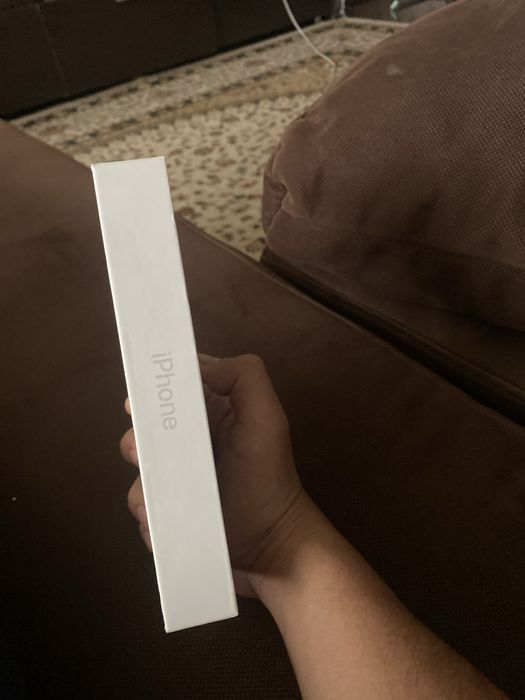 Iphone новый продам