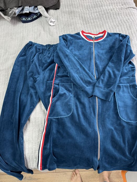 Отдам даром женская одежда