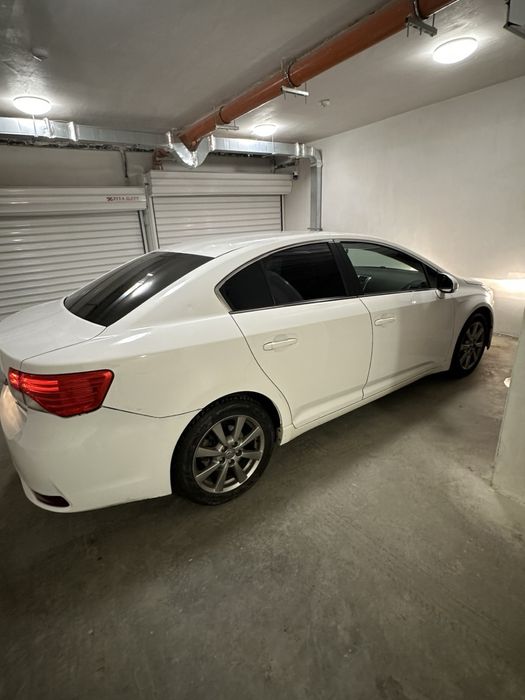 Toyota Avensis 2012г.