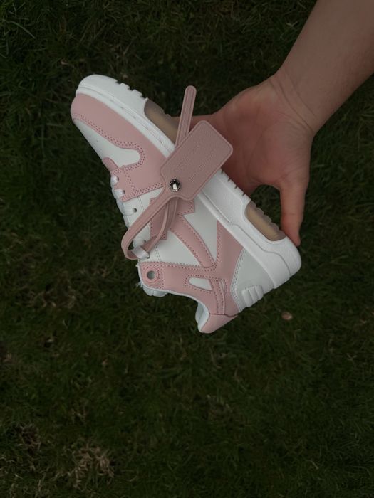 Adidasi Off White Out Of Office / Premium / 2026